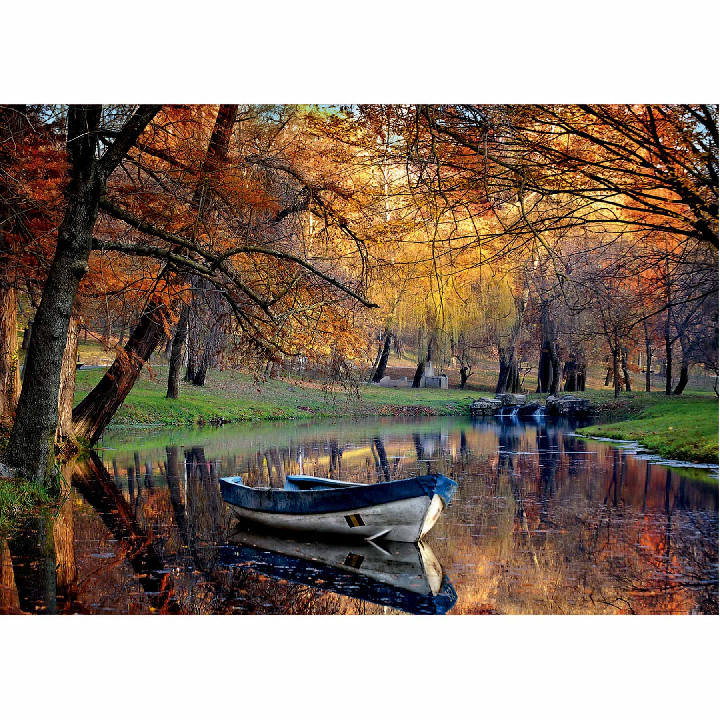 Barca en el lago