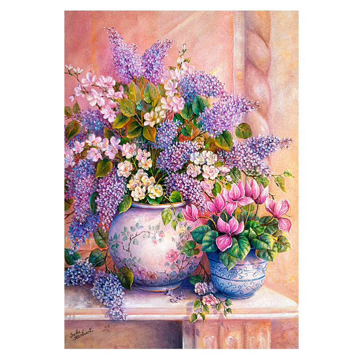 Jarrón con flores violetas