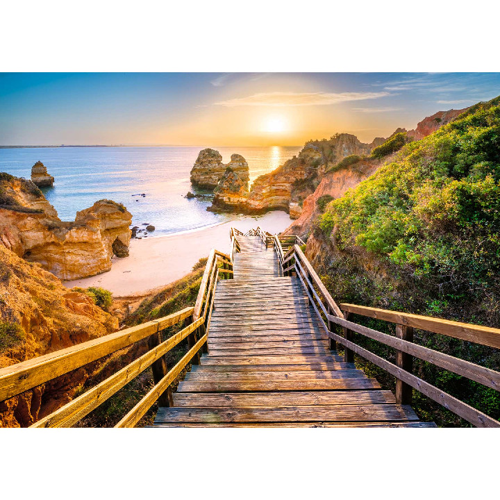 Escalera hacia la playa de Camilo Algarve