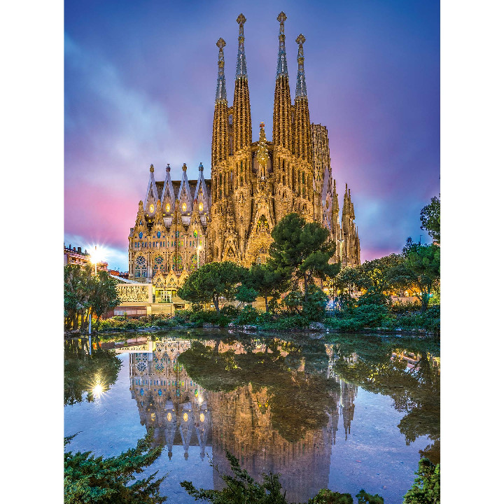 Sagrada Familia Barcelona*
